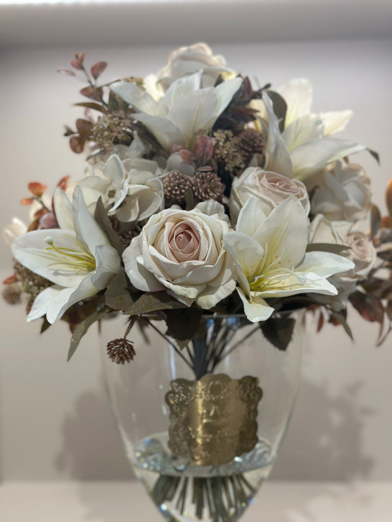 Güllü Lüks Ayaklı Büyük Boy Vazo