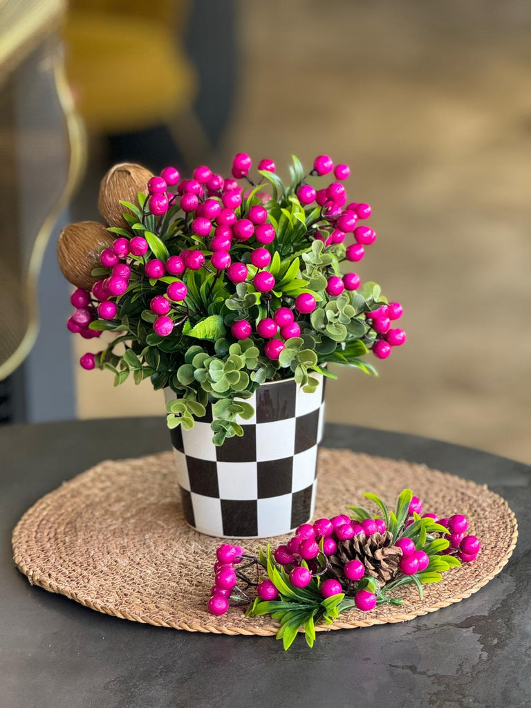 Yapay Pembe Kokinalı Damalı Vazo Supla Hediyeli