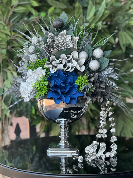 Yapay Çiçekli Gümüş Kare Ayak Vazo No:5