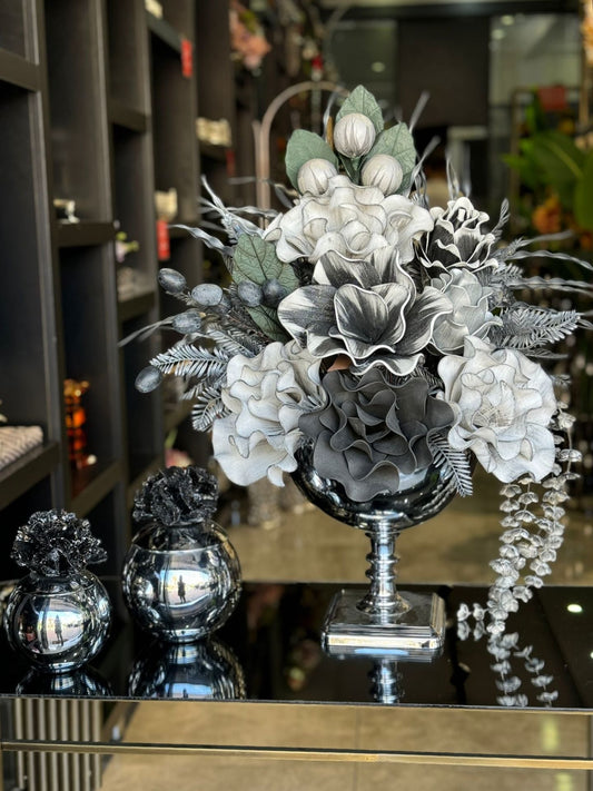 Yapay Çiçekli Gümüş Kare Ayak Vazo 3 Parça Set No:9