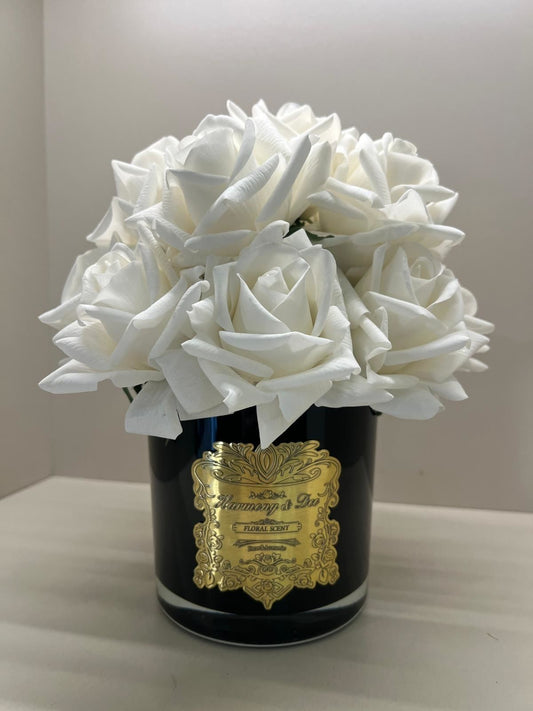 Islak Dokulu Gül 14'lü Beyaz - Siyah Vazo