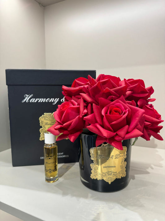 Islak Dokulu Gül 10'lu Kırmızı - Siyah Vazo